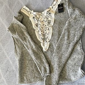New with tag Hollister Sweaters Knit Beachy with Lace front Gray/White | Size:S